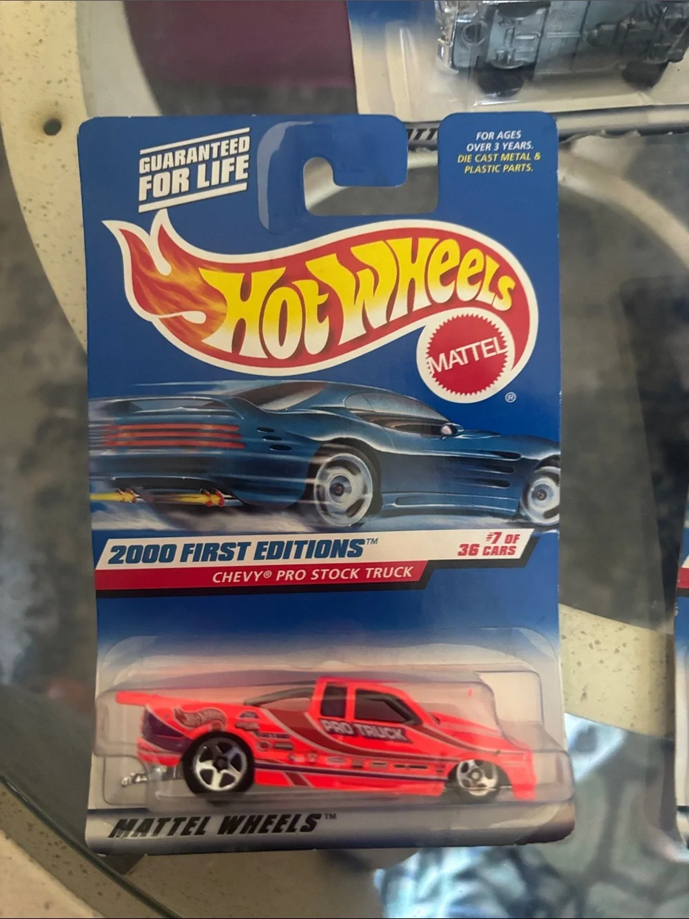 Five vintage hot wheels cars. Year 2000